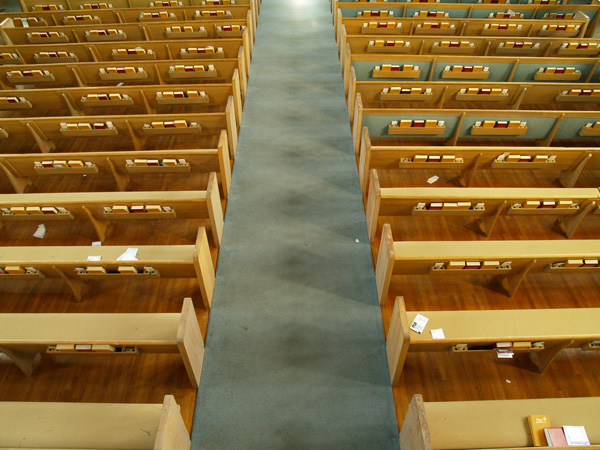 Une marche de soutien aux Eglises
