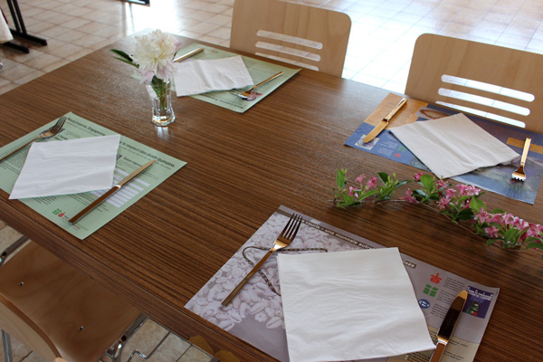 Les Eglises se mettent à table